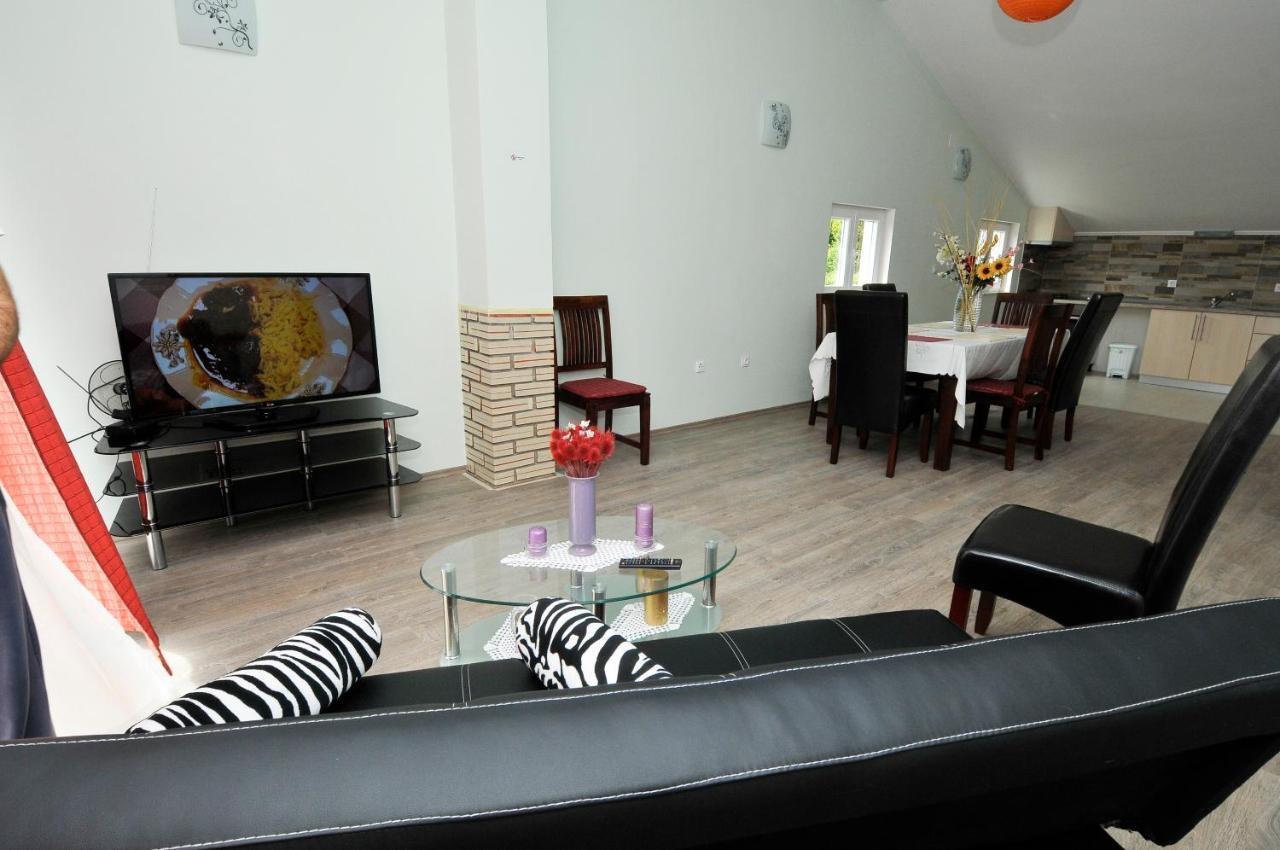 Apartment Fiorenini 2 มลินี ภายนอก รูปภาพ